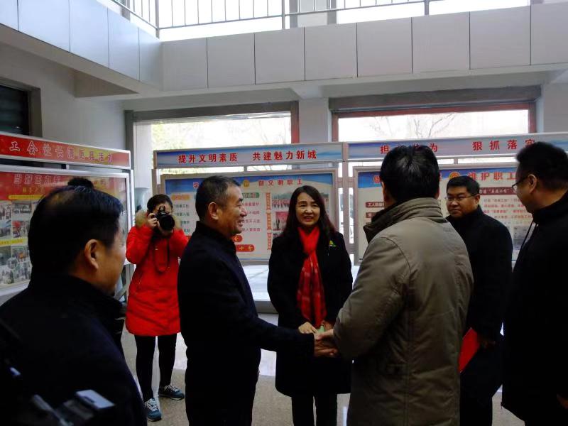 济南市总工会常务副主席傅金峰到天博游戏平台集团走访慰问