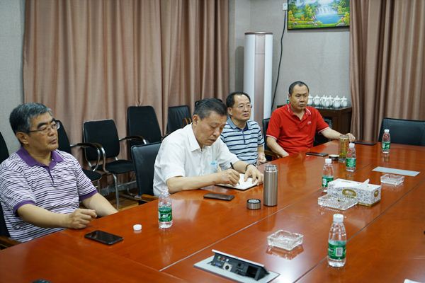 区政协主席张昭森到天博游戏平台集团调研